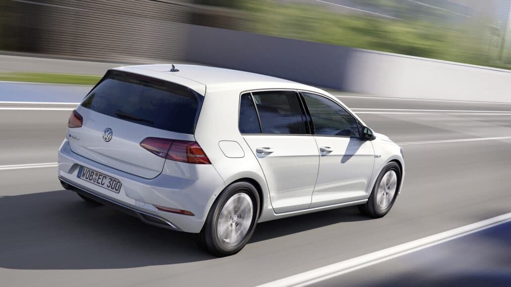 Volkswagen_e-Golf-2017-04@2x